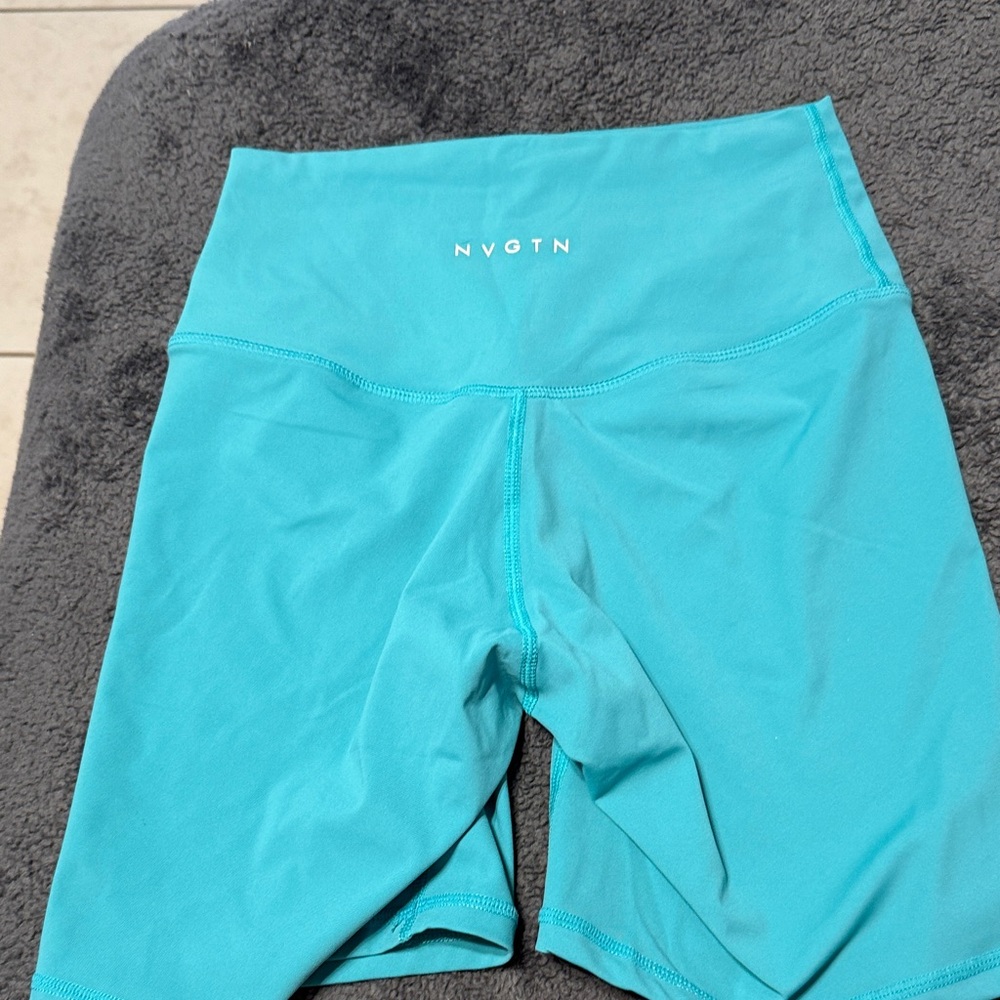 NVGTN Turquoise Signature 2.0 
Size medium